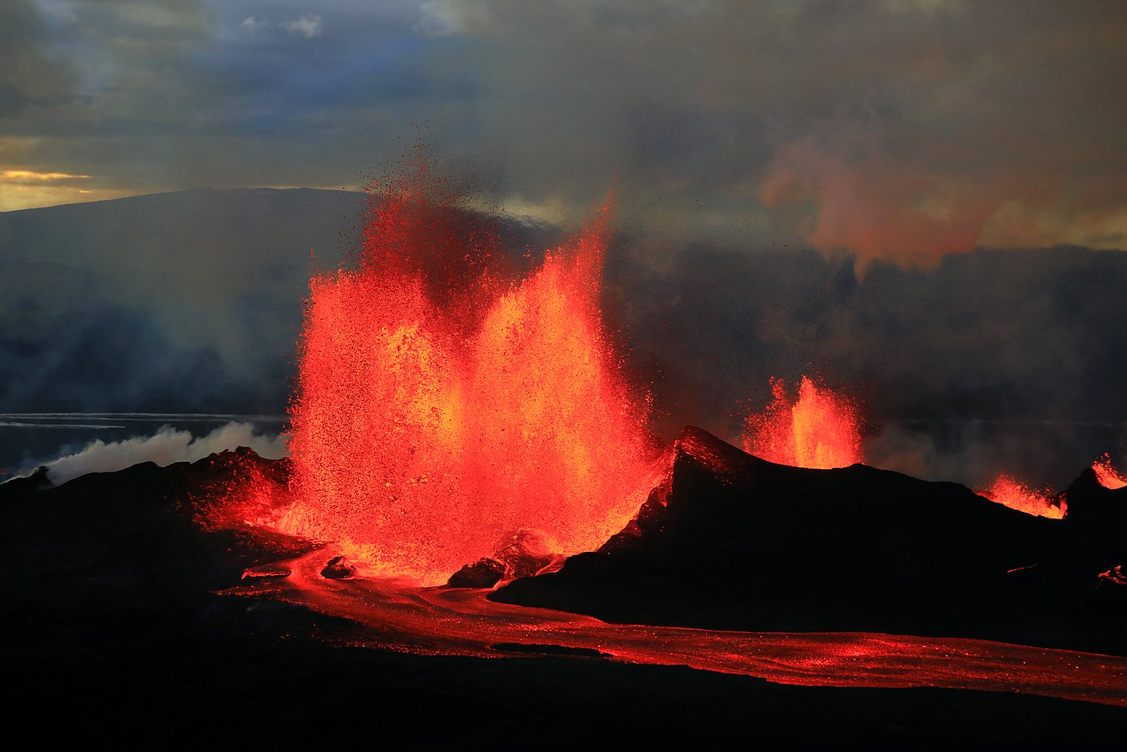 Holuhraun volcanic eruption aerial view, Iceland